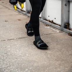 BAUER | OOFOS SLIDE - THE BARTLETT JUNIOR -Hockey Shop 602057 03 9cbe3c12 df31 42cf ad63 d3b1f50846da