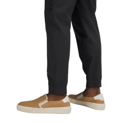 BAUER Lululemon ABC JOGGER -Hockey Shop 626609 obsidian 3