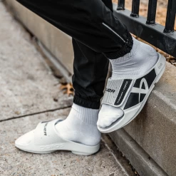 BAUER | OOFOS SLIDE SENIOR -Hockey Shop 669605 03