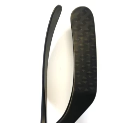 Travis Dermott Pro Stock - Warrior Alpha DX (NHL) -Hockey Shop Dermott.B6MC.AS1 e5952a03 676f 42cb af00 fad6cd81468a