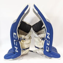 CCM Extreme Flex 5 - Used NCAA Pro Stock Goalie Pads (White/Blue) -Hockey Shop EF5Bl3