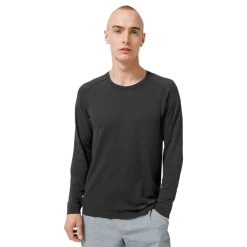 BAUER // Lululemon METALVENT TECH LONG SLEEVE