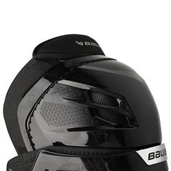 Bauer Supreme M5 Pro Intermediate Ice Hockey Shin Guards -Hockey Shop M5PRO SR kneecap detail 2066622e ff57 4345 bd15 4ab7a74bfb1b
