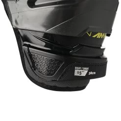 Bauer Supreme Mach Intermediate Ice Hockey Shin Guards -Hockey Shop MACH SR shin cap flex detail 2bd4faf2 4e3a 4310 8283 3971f97bcd23
