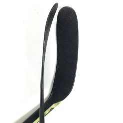Warrior Alpha LX Pro -Hockey Shop Photo2023 08 16 23838PM