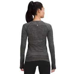 BAUER Lululemon SWIFTLY TECH LONGLSEEVE -Hockey Shop swiftlytech grey 3